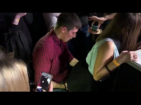 ❤️ Իսկական սեքս ռուսական գիշերային ակումբում. 18-ամյա ռուս աղջիկն անուսի և հեշտոցի մեջ ծծվել է գիշերային ակումբում ❤️❌ Տնական պոռնո մեզ մոտ ❌