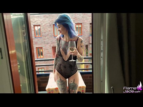 ❤️ Հսկայական աղջիկ, որը ծծում է ծոցը և կրքոտ ծծում բաց երկնքի տակ ❤️❌ Տնական պոռնո մեզ մոտ ❌